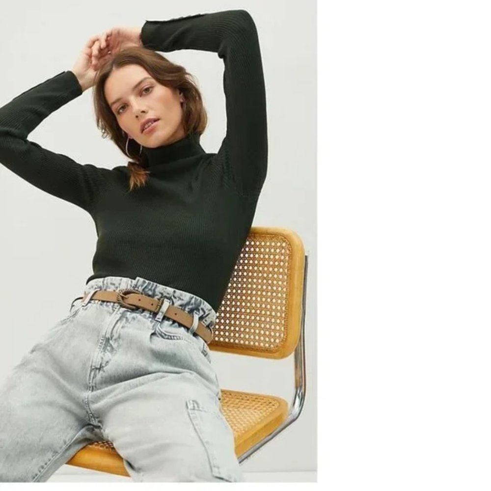 Anthropologie Dark Green Turtleneck Sweater